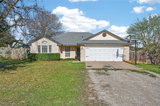 420 Robert Drive, Springtown, TX 76082