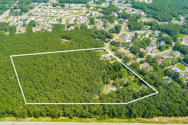 550 Tremont Street, Bayville, NJ 08721