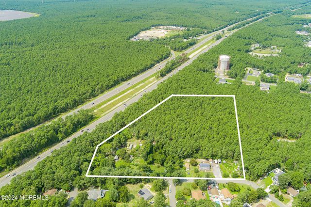 550 Tremont Street, Bayville, NJ 08721