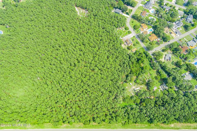 550 Tremont Street, Bayville, NJ 08721
