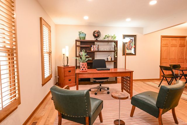 6201 Center Street, West Des Moines, IA 50266