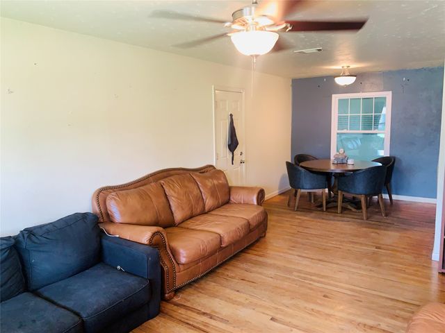 2009 West Way, Garland, TX 75042