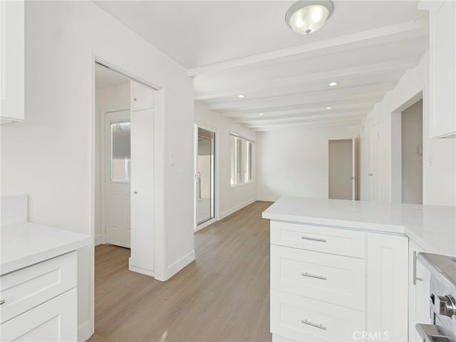 22222 Vanowen, Woodland Hills, CA 91303