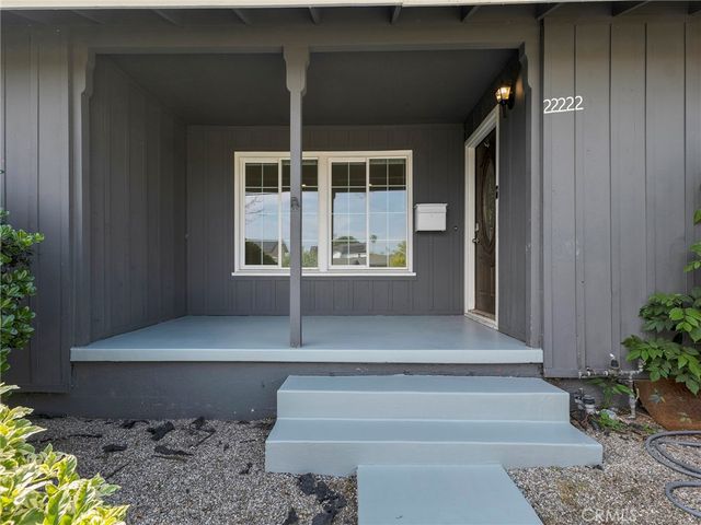 22222 Vanowen, Woodland Hills, CA 91303