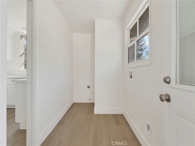 22222 Vanowen, Woodland Hills, CA 91303