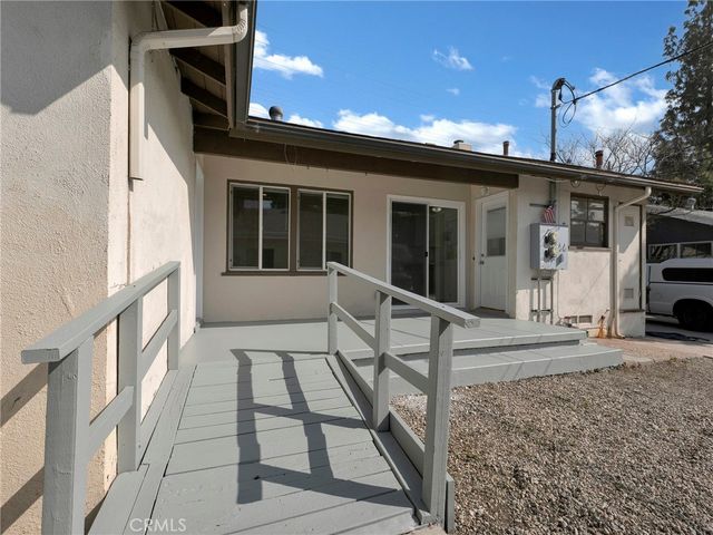 22222 Vanowen, Woodland Hills, CA 91303