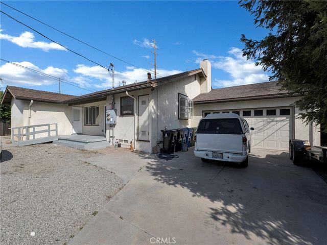 22222 Vanowen, Woodland Hills, CA 91303