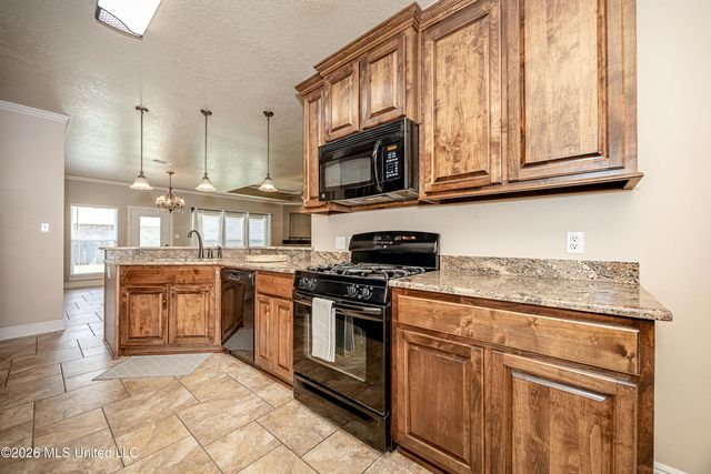 745 Champagne Drive, Biloxi, MS 39532