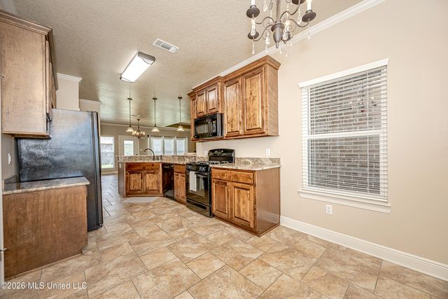 745 Champagne Drive, Biloxi, MS 39532