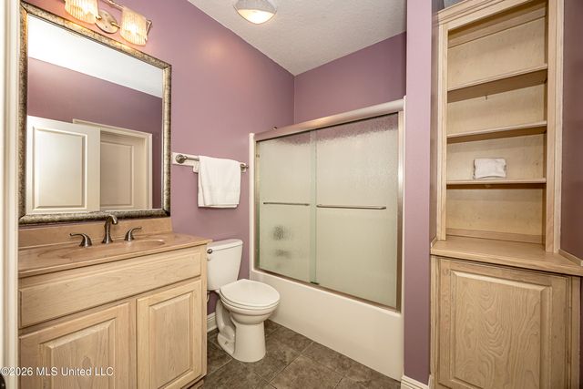 745 Champagne Drive, Biloxi, MS 39532