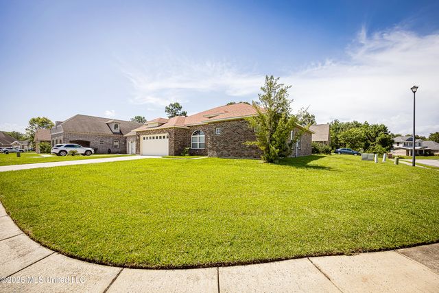 745 Champagne Drive, Biloxi, MS 39532