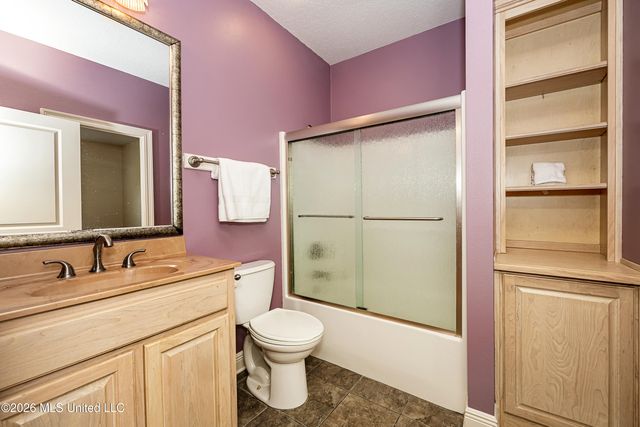 745 Champagne Drive, Biloxi, MS 39532