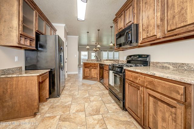 745 Champagne Drive, Biloxi, MS 39532