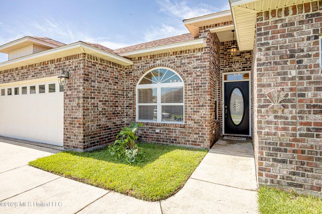 745 Champagne Drive, Biloxi, MS 39532