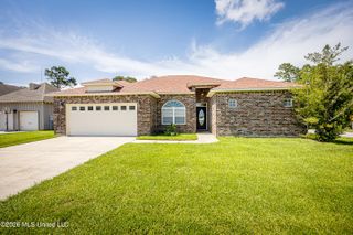 745 Champagne Drive, Biloxi, MS 39532