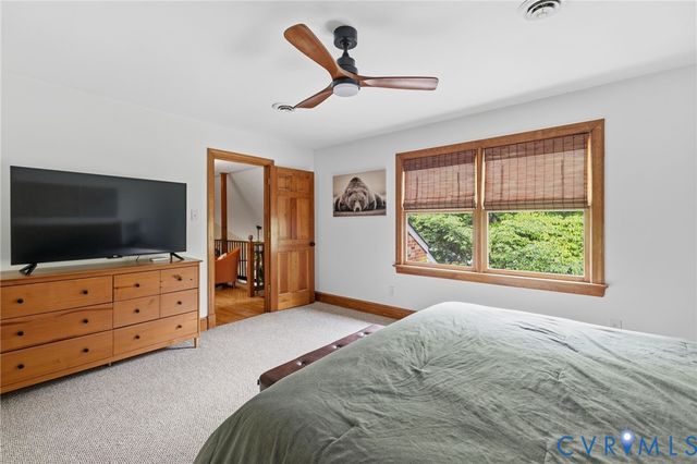 10460 Shumark Dr, Chester, VA 23831