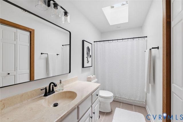 10460 Shumark Dr, Chester, VA 23831