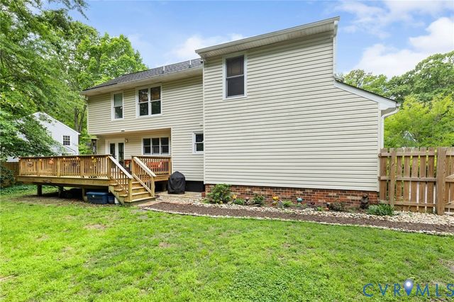 10460 Shumark Dr, Chester, VA 23831