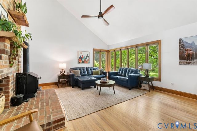 10460 Shumark Dr, Chester, VA 23831