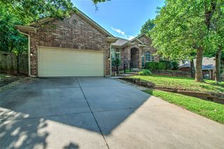 705 N Creek Drive, Edmond, OK 73034