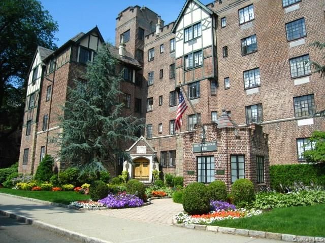 155 Garth Road 4D, Scarsdale, NY 10583