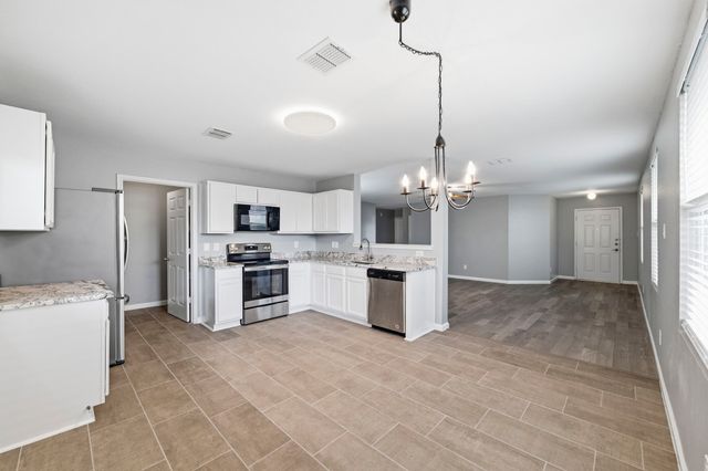 5213 Rugged Avenue, Fort Worth, TX 76179