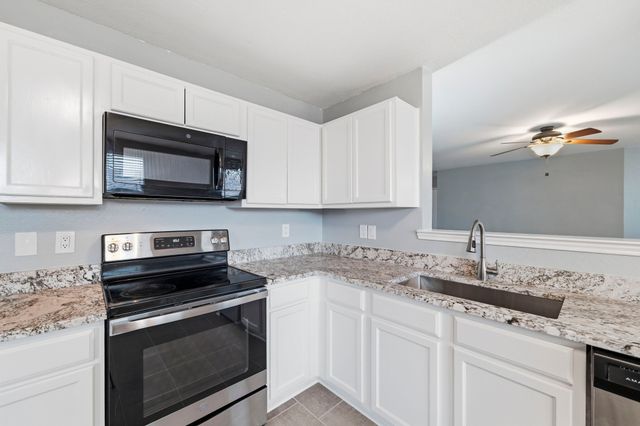 5213 Rugged Avenue, Fort Worth, TX 76179