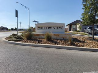 6814 Willow Lnd, Converse, TX 78109