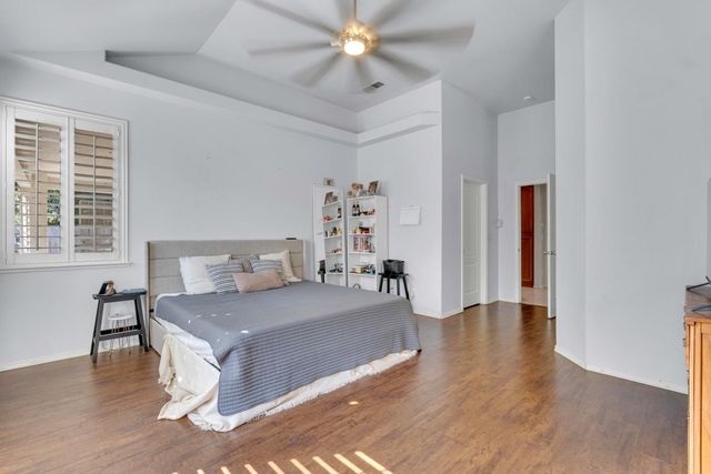 5671 W Athens Avenue, Fresno, CA 93722