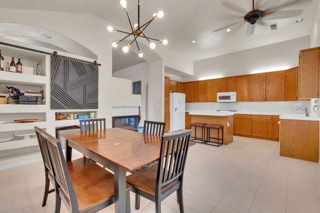 5671 W Athens Avenue, Fresno, CA 93722