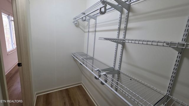 1135 W West Outer Drive, Oak Ridge, TN 37830