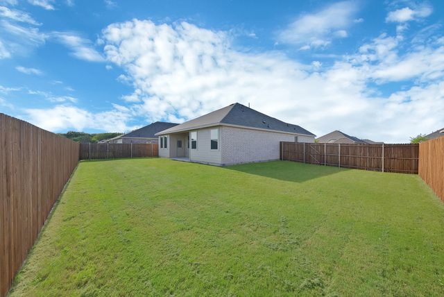 1220 Brazil Street, Azle, TX 76020