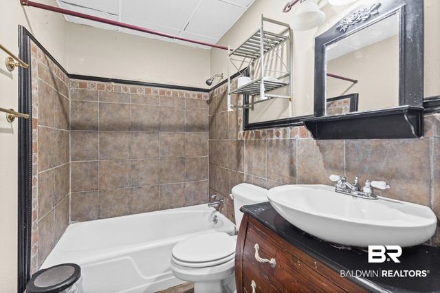 5510 Richmond Road, Mobile, AL 36608