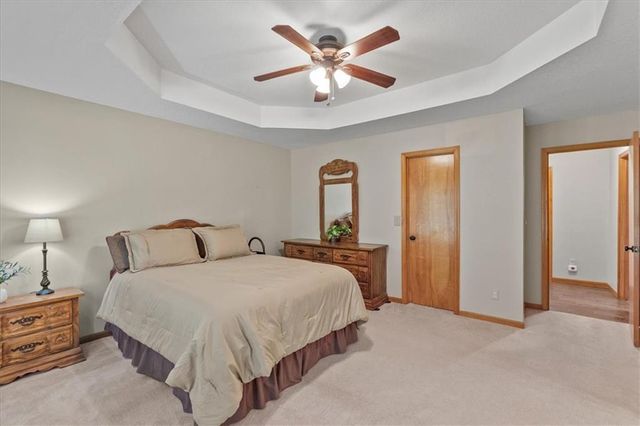 1905 River Ridge Road, Lawrence, KS 66044