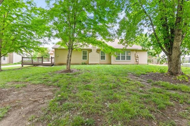 1905 River Ridge Road, Lawrence, KS 66044