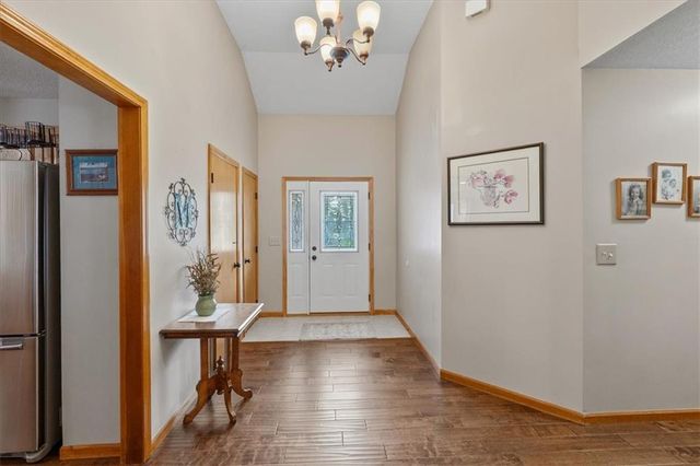 1905 River Ridge Road, Lawrence, KS 66044