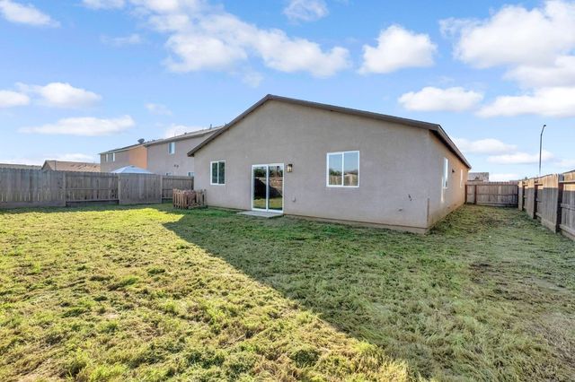 436 S Orange Avenue, Reedley, CA 93654