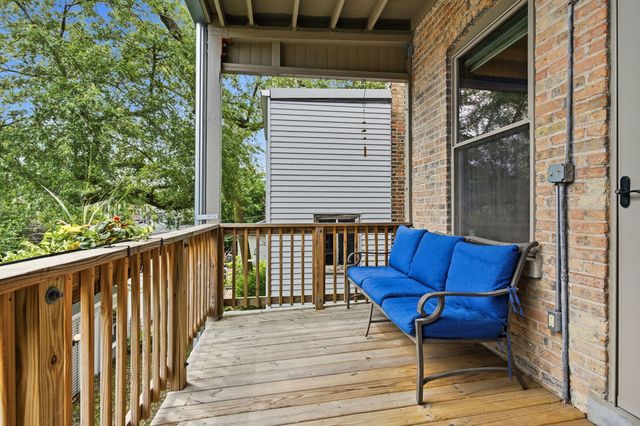 5227 N Glenwood Avenue, Chicago, IL 60640