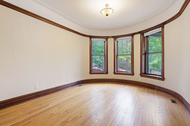 5227 N Glenwood Avenue, Chicago, IL 60640
