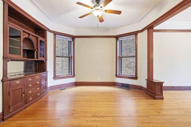 5227 N Glenwood Avenue, Chicago, IL 60640