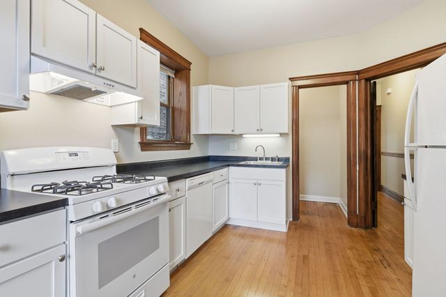 5227 N Glenwood Avenue, Chicago, IL 60640
