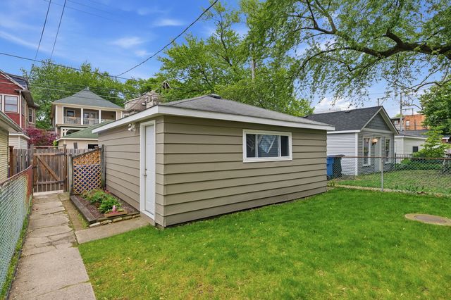 5227 N Glenwood Avenue, Chicago, IL 60640