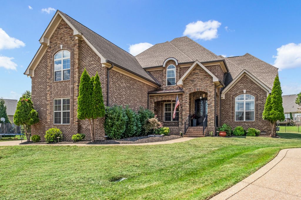 120 Fraser Pl, Hendersonville, TN 37075