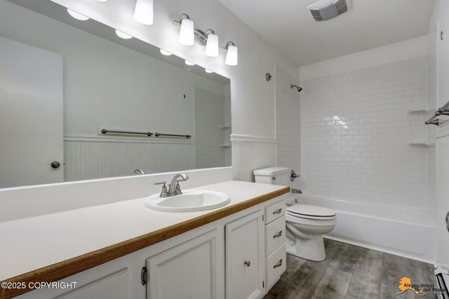 7721 Blackberry Street, Anchorage, AK 99502