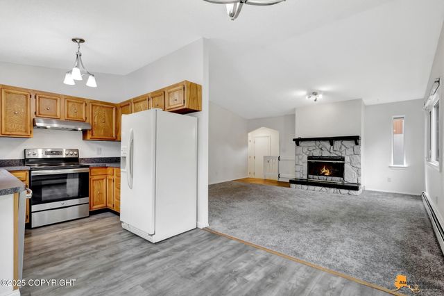 7721 Blackberry Street, Anchorage, AK 99502