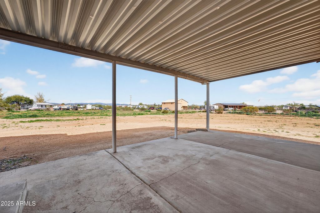 Image 11 of property listing at 19624 W PINNACLE PEAK Road, Surprise, AZ 85387