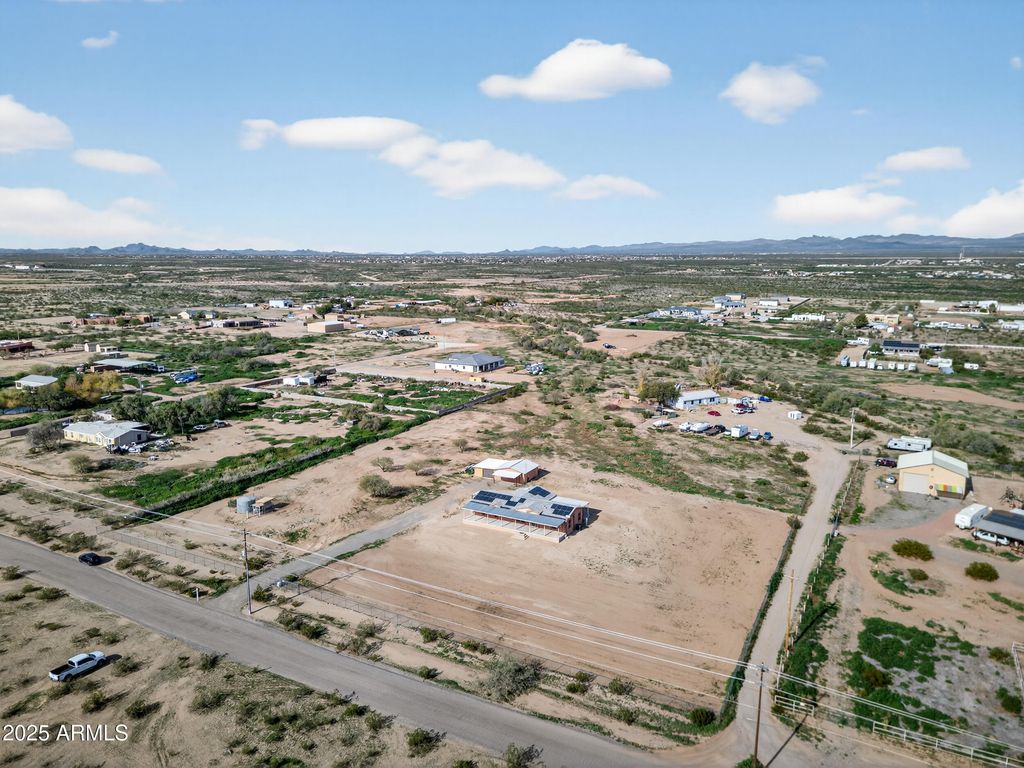 Image 16 of property listing at 19624 W PINNACLE PEAK Road, Surprise, AZ 85387