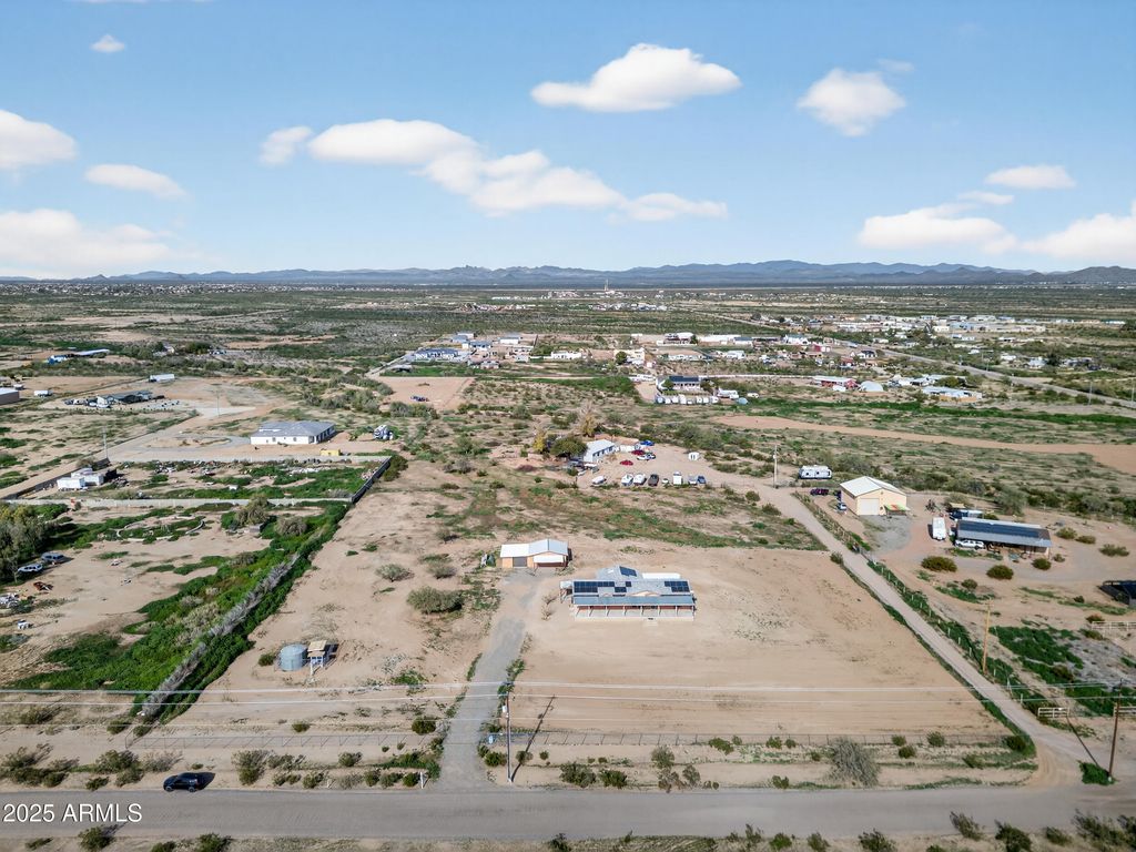 Image 20 of property listing at 19624 W PINNACLE PEAK Road, Surprise, AZ 85387