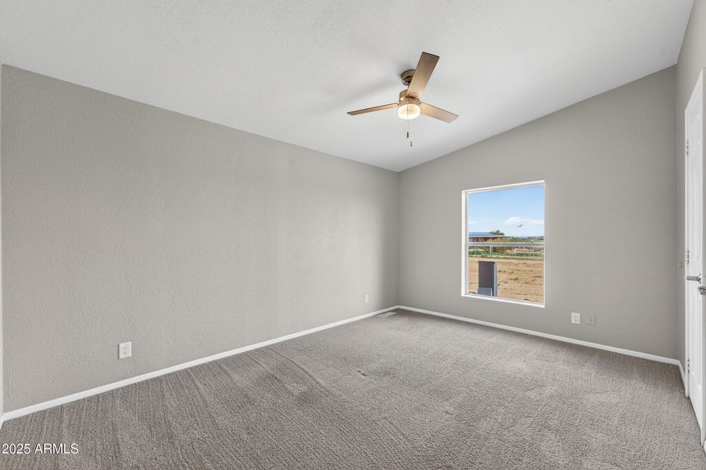 Image 29 of property listing at 19624 W PINNACLE PEAK Road, Surprise, AZ 85387