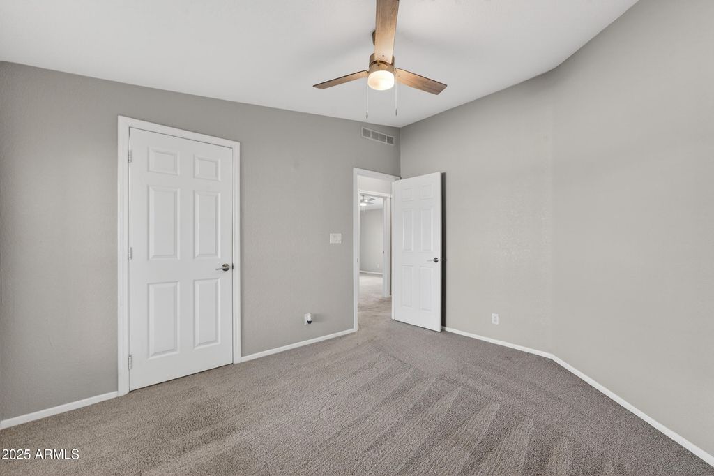 Image 32 of property listing at 19624 W PINNACLE PEAK Road, Surprise, AZ 85387